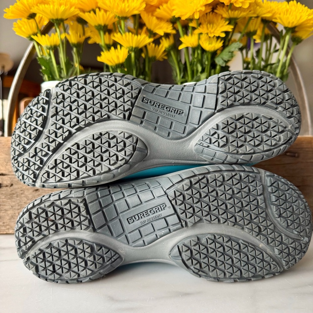 Merrell•Size 8•Women's Encore Moc•Pro Shine•Slip-Resistant•Maui Blue•Work Shoe - Picture 14 of 16